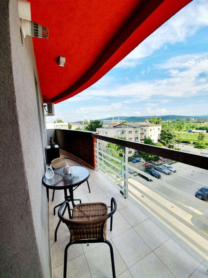 Unique Hotel Apartments Iasi Exterior photo